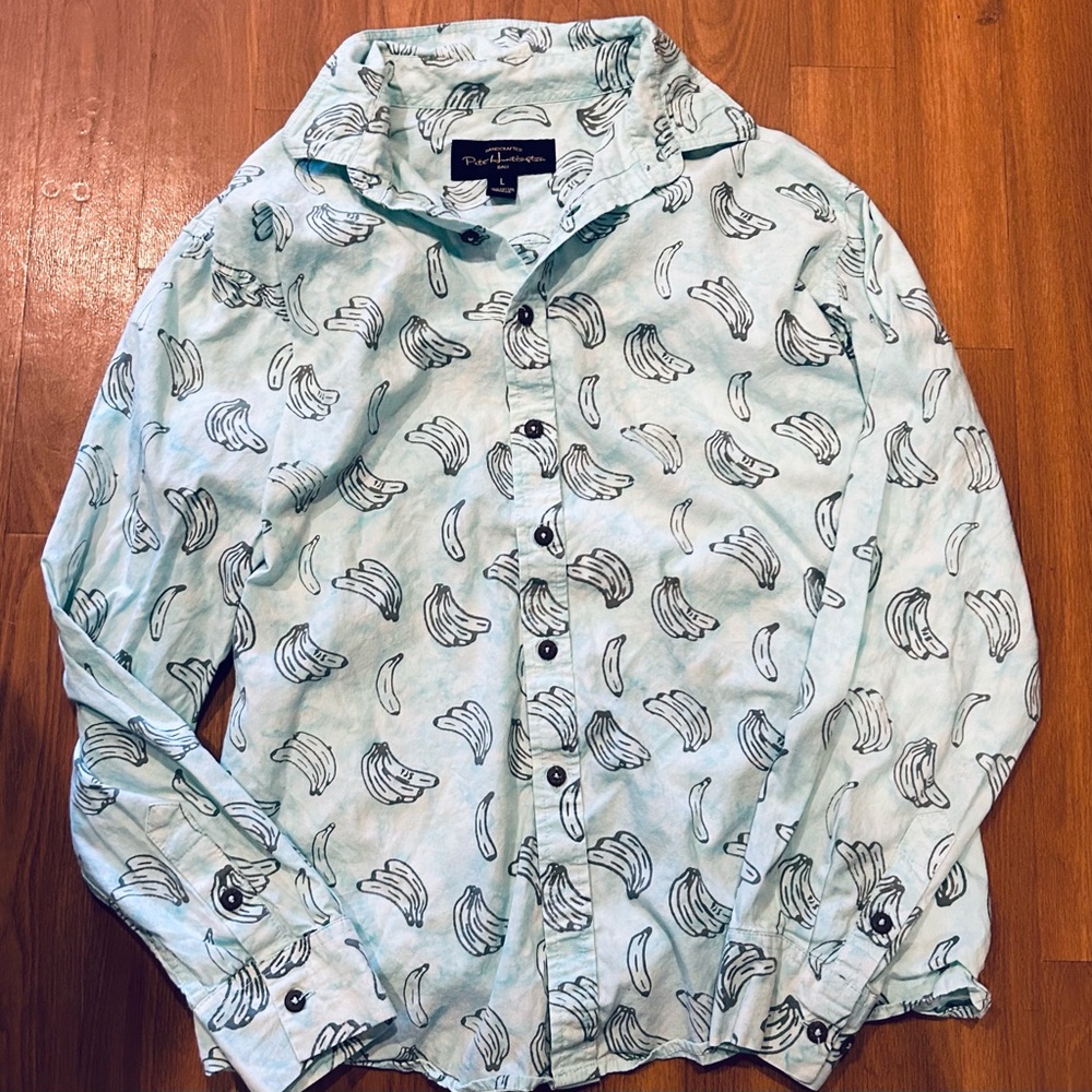 Pete Huntington large button down Bananas in the Clouds wearable art